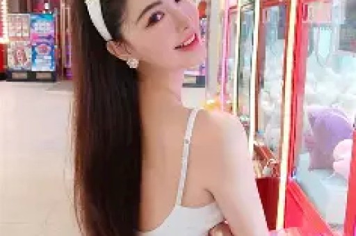 周星驰拍《功夫女足》最大的败笔不在于选迪丽热巴也不是他灵感枯竭而是张小斐这个角色换别人来演效果会好太多！